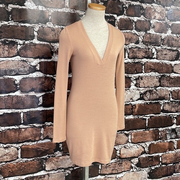 ARITZIA WILFRED FREE Dress Bodycon V-neck Long Sleeves Stretchy Size XS - Picture 8 of 16
